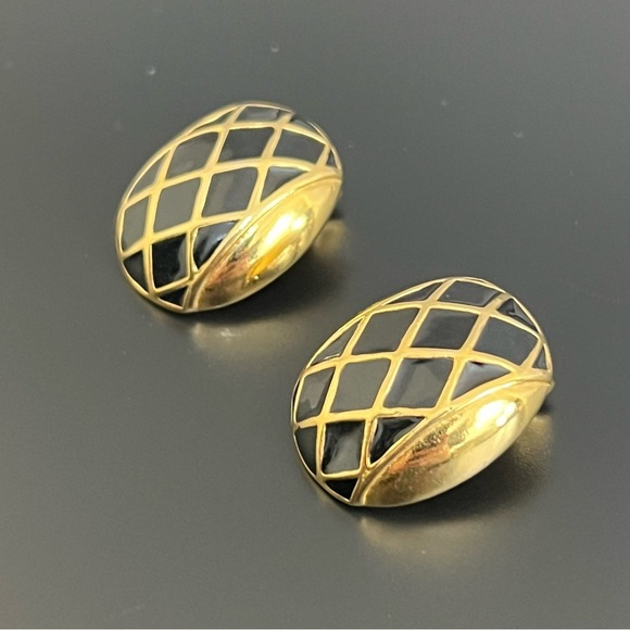 Vintage Vendome Clip On Earrings​ - Picture 9 of 11